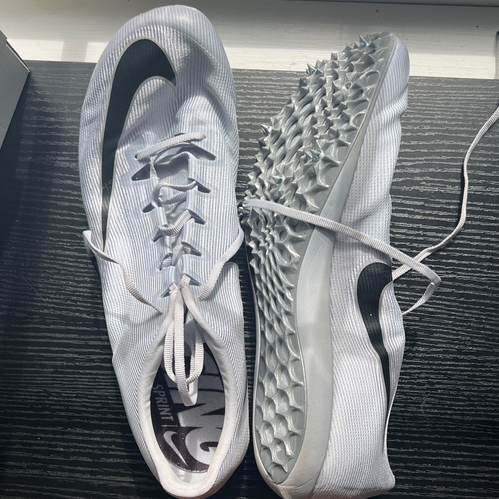 Nike White and Black Men's Athletic Shoes